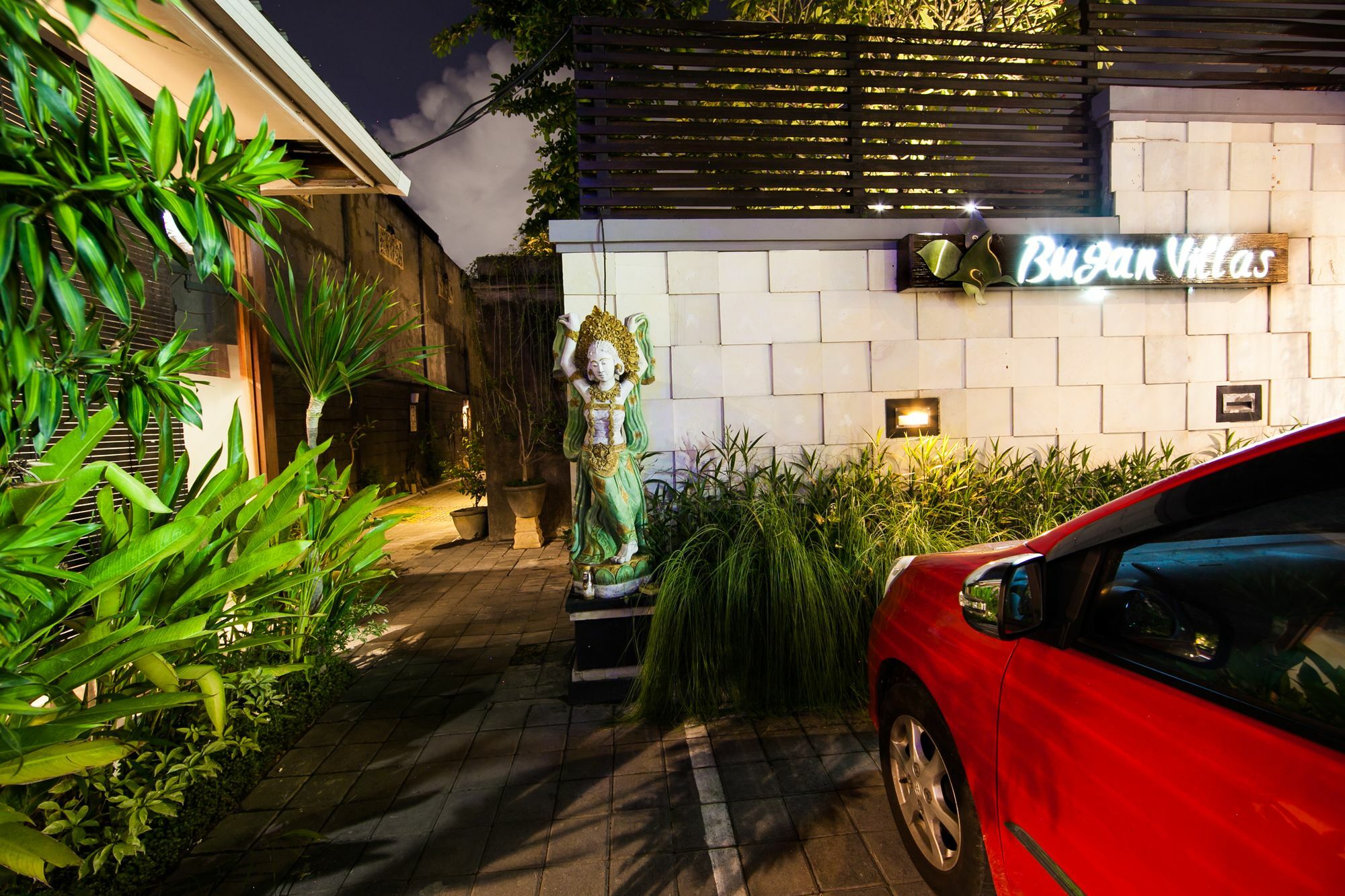 סמיניאק Bugan Villas מראה חיצוני תמונה